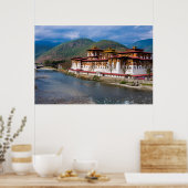 Dzong Gebäude by River Poster (Küche)