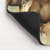 E7 Wiesenkuh füttert Kalb Mousepad (Ecke)