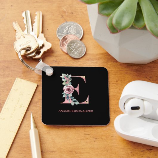 E Floral Monogram Name Letters Pink Agate Schlüsse Schlüsselanhänger (Schreibtisch)