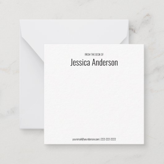 E-Mail vom Schreibtisch mit schwarzem und weißem N Mitteilungskarte (Vorderseite)