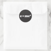e = mc2 runder aufkleber (Tasche)