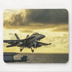 Ea18g Kampfflugzeug-Startflugzeug Mousepad