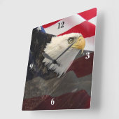 Eagle and Flag Quadratische Wanduhr (Winkel)