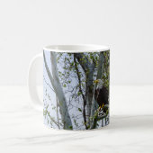 Eagle beobachtet die Tasse des Kaffees (Vorderseite Links)