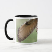 Eagle-Eule im Flug Tasse (Links)