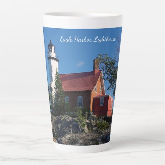 Eagle Harbour Lighthouse Latte Tasse (Vorderseite)