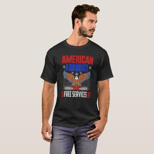 Eagle Holding Chainsaws American Arborist T-Shirt (Vorne ganz)