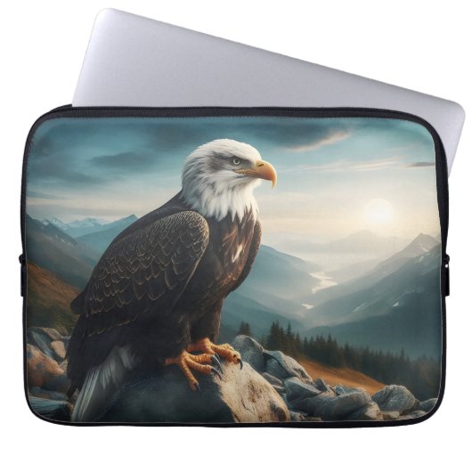 Eagle Perched on Rocky Terrain Laptopschutzhülle (Vorderseite)