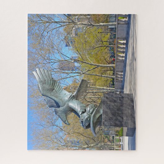 Eagle Statue New York. Puzzle (Vertikal)