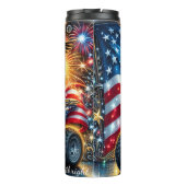 Eagle steigt über dem Patriotischen ATV Display Thermosbecher (Rückseite)