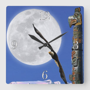 Eagle, Totem Pole & Moon Fantasy Clock Quadratische Wanduhr