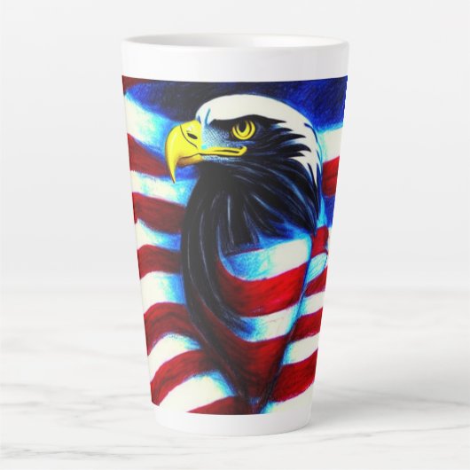 Eagle Wrapped American Flag Tasse (Vorderseite)