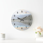 Early Morning Reflections Landscape Große Wanduhr (Zuhause)