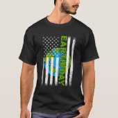 Earth Day 2022 American Flag Environmental Awarene T-Shirt (Vorderseite)