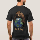 Earth Day Bear Hugging Planet Design T-Shirt (Rückseite)
