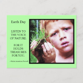 Earth Day Boy mit dunkler Postkarte