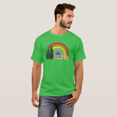 Earth Day Everyday Rainbow Pine Tree Design T-Shirt (Vorne ganz)
