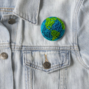 Earth Day Global Strick Crochet Hobby Ball of Yarn Button