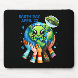 Earth Day Kids Women and Men Happy Alien Niedlich Mousepad