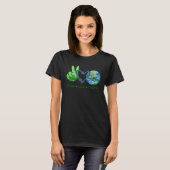 Earth Day Peace Love Earth World Peace T-Shirt (Vorne ganz)