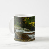 Earth Day Waterfall Tasse (Vorderseite Links)