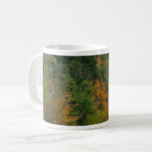 Earth Day Waterfall Tasse (Vorderseite Links)