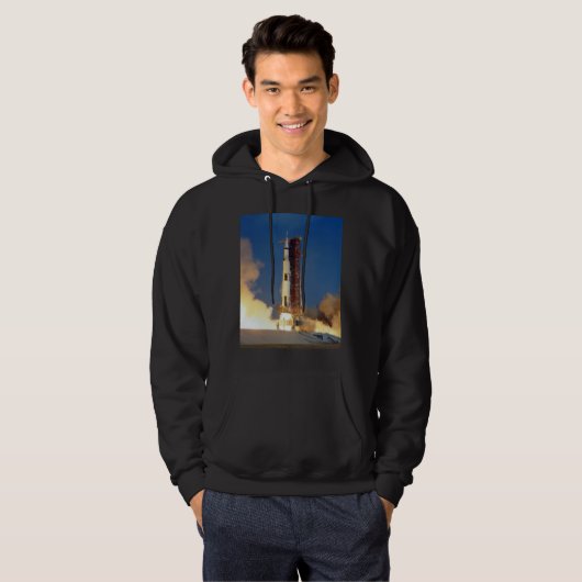 Earth Shakes as Saturn V Blazes Skyward to Moon Hoodie (Vorne ganz)