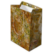 Earthtone Marble Gift Bag Mittlere Geschenktüte (Rückseite Schrägansicht)