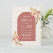 Earthy Boho Floral Pampas Cinnamon Rose Wedding Einladung (Stehend Vorderseite)