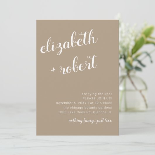 Earthy Boho Minimalistisch Script Calligraphy Wedd Einladung (Stehend Vorderseite)