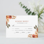 Earthy Burnt Orange Floral Terracotta Wedding RSVP Karte (Stehend Vorderseite)