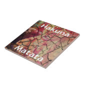 Earthy Elegant Lion: Hakuna Matata Textured Design Fliese (Seite)