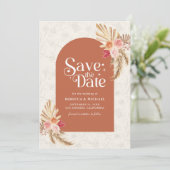 Earthy Floral Pampas Terracotta Wedding Save The Date (Stehend Vorderseite)