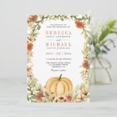 Earthy Floral Pumpkin Terracotta QR Code Wedding Einladung (Stehend Vorderseite)