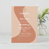 Earthy Soft Terracotta Modernes Abstraktes Wedding Einladung (Stehend Vorderseite)