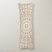 Earthy Taupe and Rust Mandala Pattern Seitenschläferkissen (Rückseite (Vertikal))