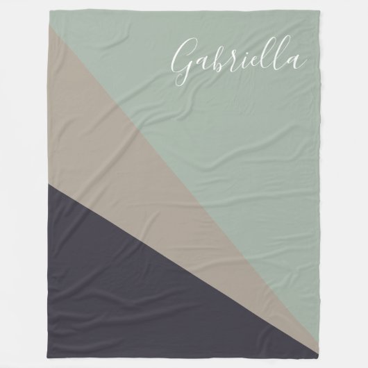 Earthy Taupe and Sage Geometric Personalisiert Fleecedecke (Vorderseite)