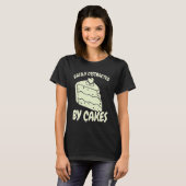 Easily Distracted By Cakes Baker Baking Cake T-Shirt (Vorne ganz)
