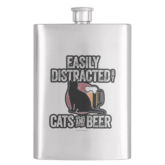 Easily Distracted by Cats and Beer Flachmann (Vorderseite)