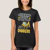 Easily Distracted By Diggers Backhoe Loader T-Shirt (Vorderseite)