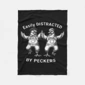 Easily Distracted By Peckers, Chicken Lover, Funny Fleecedecke (Vorderseite)