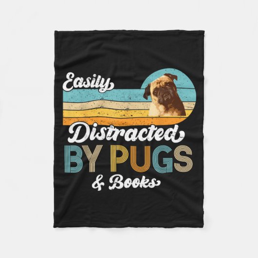 Easily Distracted By Pugs &amp; Books Dog Pets Lov Fleecedecke (Vorderseite)