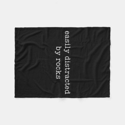 Easily Distracted By Rocks Funny Rock Collecting Fleecedecke (Vorderseite (Horizontal))