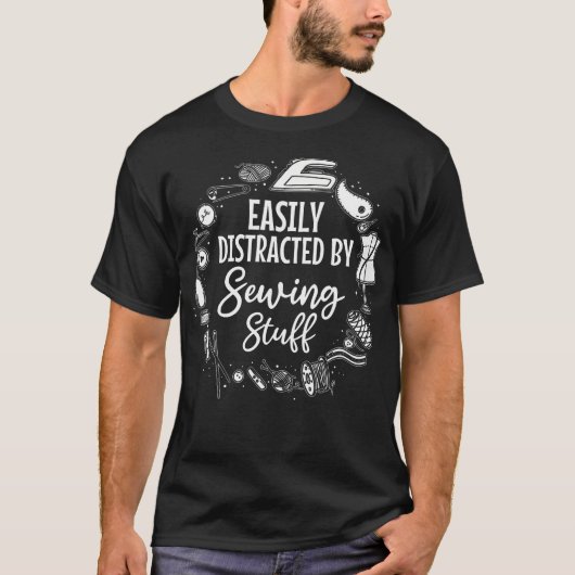 Easily Distracted By Sewing Stuff - Nähmaschine T-Shirt (Vorderseite)