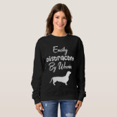 Easily Distracted by weenies Dachshund Womens Dog  Sweatshirt (Vorne ganz)