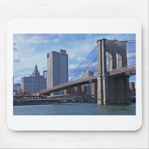 East River: Brooklyn-Brücke u. städtisches Gebä Mousepad