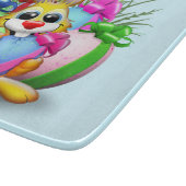 Easter Bunny Funny and Cute Character Biting an Eg Schneidebrett (Ecke)