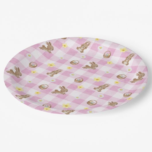 Easter Bunny Pink Gingham Pappteller (Schrägansicht)