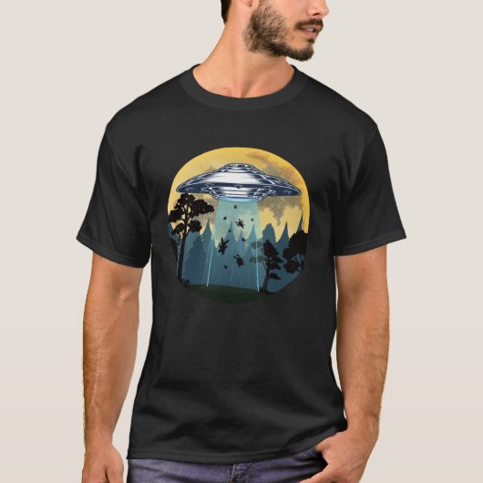 Easter Day Bunny Rabbit Easter Eggs Abduction UFO T-Shirt (Vorderseite)