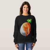 Easter Egg Painted As Carrot On Easter Sweatshirt (Vorne ganz)